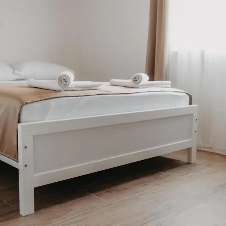 Rosa Apartment *